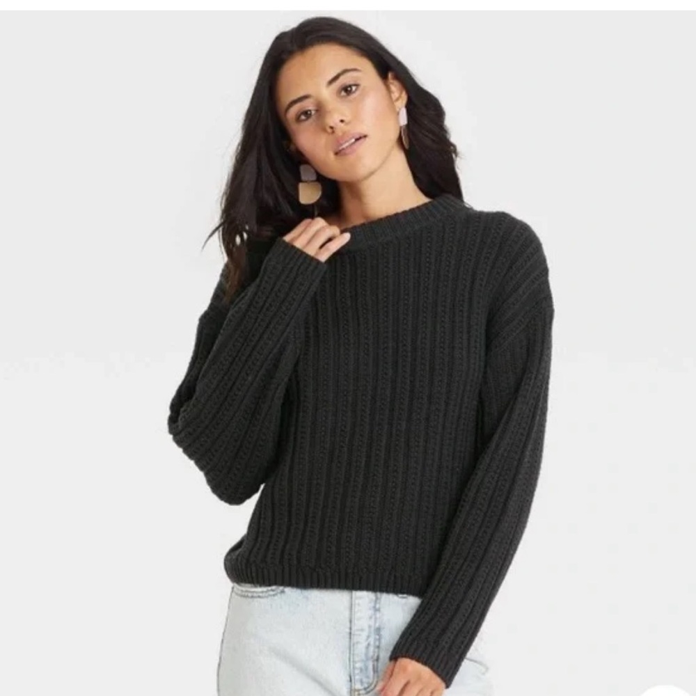 Universal Thread Women's Black Sweater
